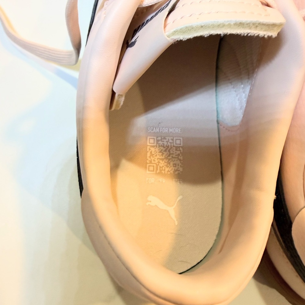 Puma Club 5v5 Pink and Gray Sneakers - Picture 4 of 8